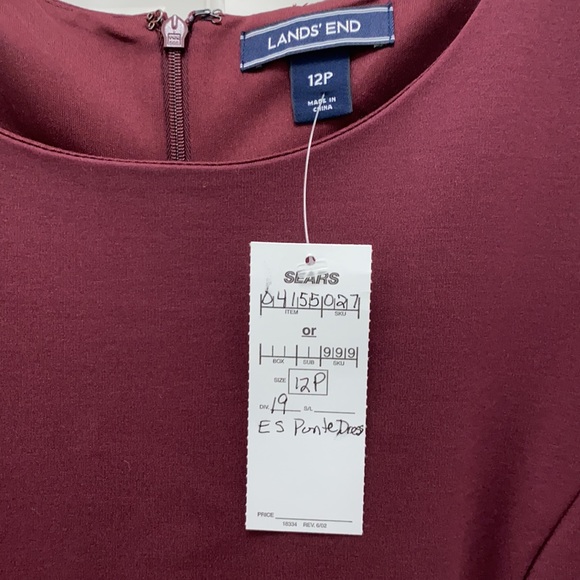 NWT Burgundy/Maroon Sheath Dress size 12 Petite - Picture 4 of 6